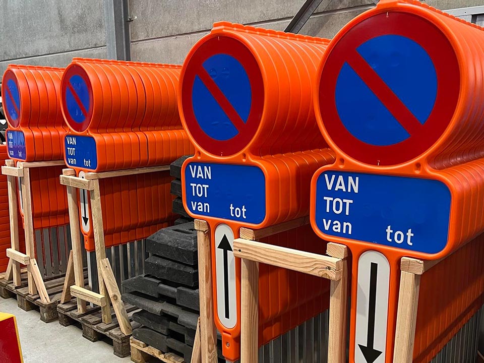 Parkeerborden en wegsignalisatie huren en kopen in Gent voor uw werf.