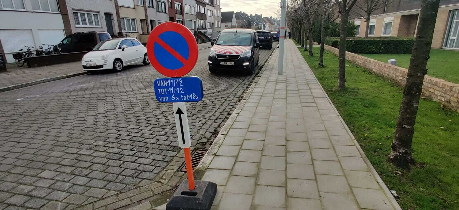 Wegsignalisatie set E1 parkeerborden huren en laten plaatsen in Gent